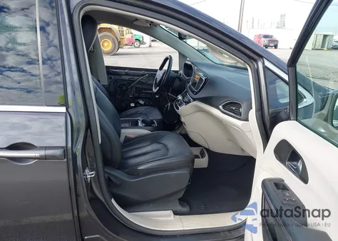 2020 Chrysler Pacifica Touring L z USA, uszkodzony, nr VIN 2C4RC1BG4LR269076